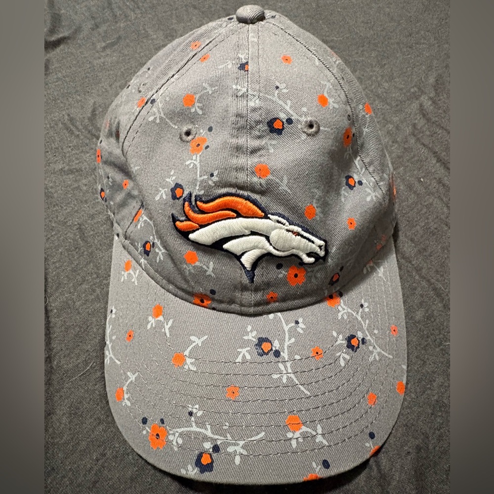New Era Kids Gray Hat with Orange & White Denver Broncos Logo